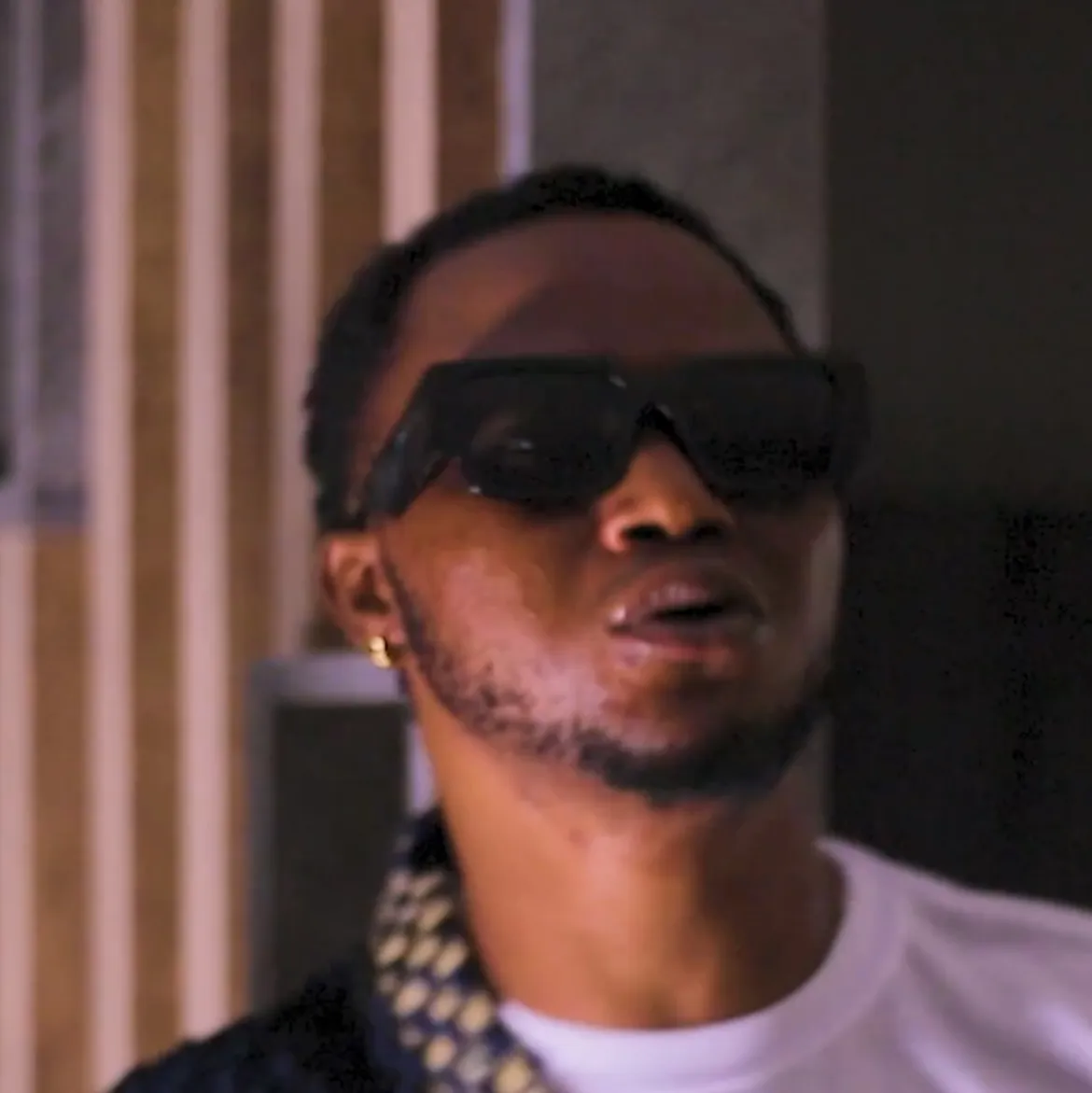Yung Effissy – Horla Mompha