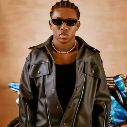 Small Doctor – Director Mi