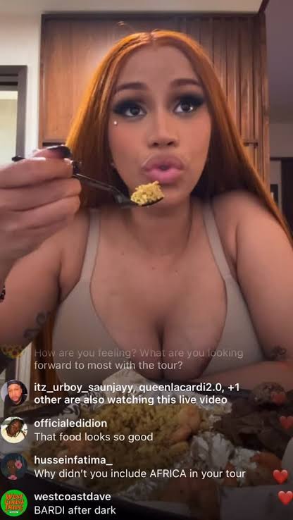 Cardi B Flashes Her Boobs On Live Stream
