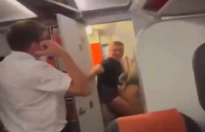 Male Pilot Caught Having Sex with Female Pilot On Air