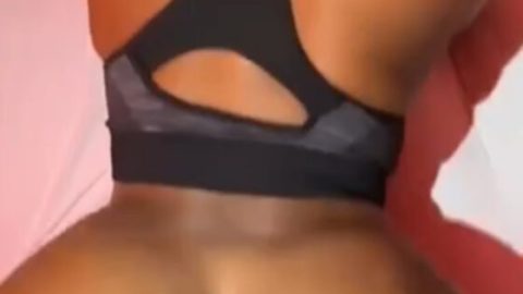 Lagos online cloth vendor gets fucked by customer boyfriend