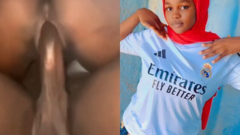 Another Hausa girl Aisha gets fuck with her friend by Alahji