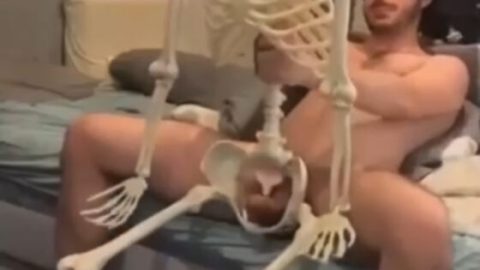 Man fuck skeleton till cum