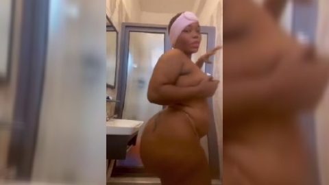 Escort Babe Ashley With Massive Ass